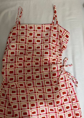 Pembe Desenli Strappy V Yaka Kadın Tulum - Görsel 4