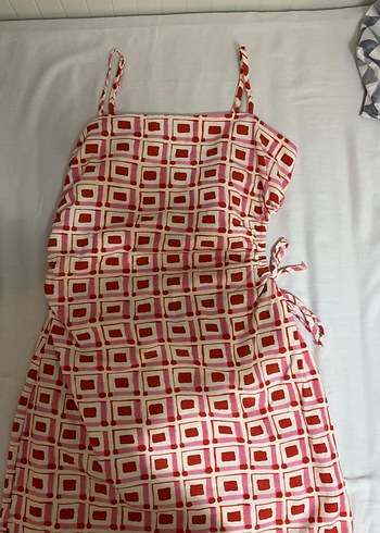 Pembe Desenli Strappy V Yaka Kadın Tulum - Görsel 5