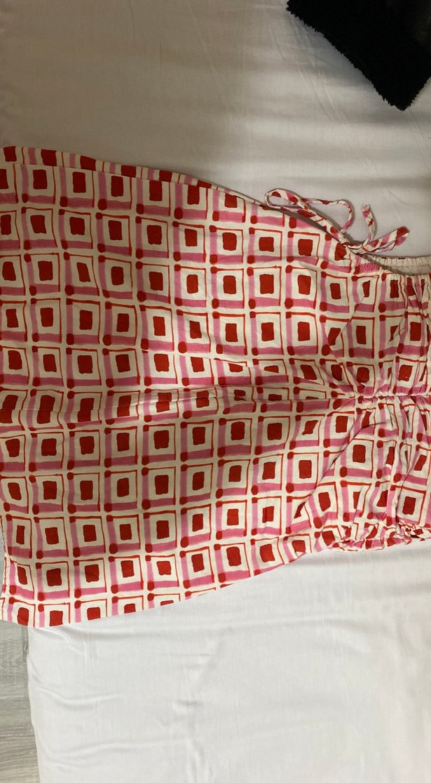 Pembe Desenli Strappy V Yaka Kadın Tulum - Görsel 3