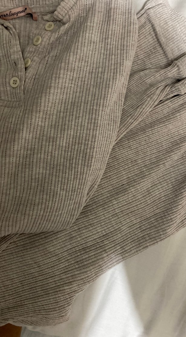 Düğmeli Bej Pijama Takımı - Görsel 4