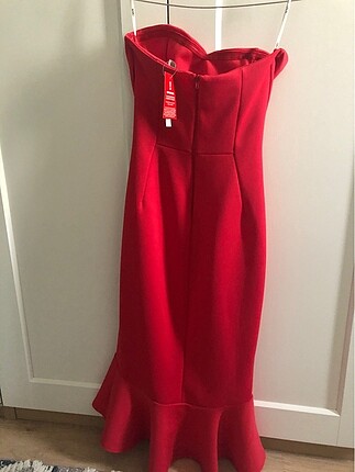 36 Beden Assos kırmızı elbise
