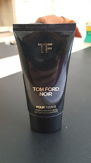 Tom Ford vücut losyonu