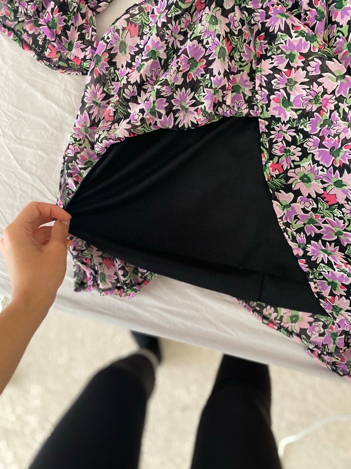 Çiçek Desenli Mor Mini Elbise - Görsel 3