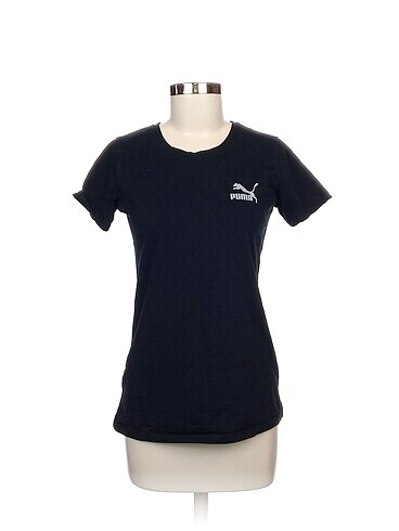 Puma T-shirt %70 İndirimli.