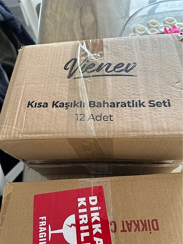 Beden 12 adet kısa cam kaşıklı baharatlık