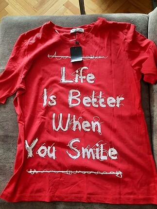 Etiketli t shirt
