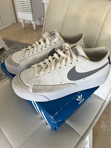Nike spor ayakkabi
