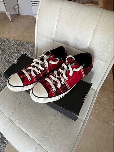 Converse spor ayakkabı