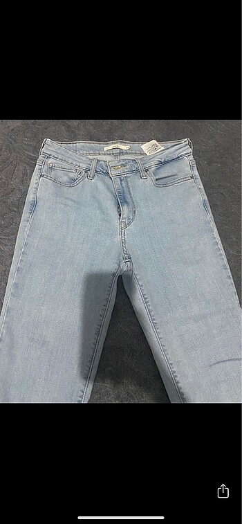 Levis Levis kot