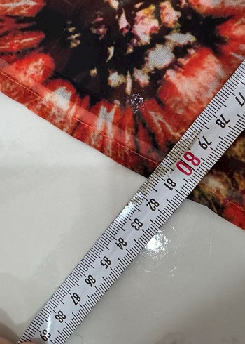 m Beden Uzun, Düğmeli, Bağcıklı Halter Yaka Batik Desen