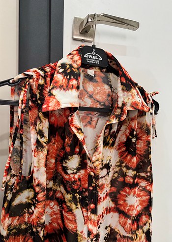 Uzun, Düğmeli, Bağcıklı Halter Yaka Batik Desen - Görsel 4