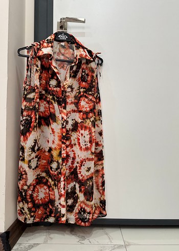 Uzun, Düğmeli, Bağcıklı Halter Yaka Batik Desen - Görsel 3