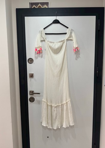 Zara Püsküllü Beyaz Bohem Uzun Elbise