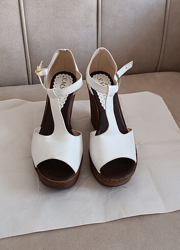 38 Beden beyaz Renk Topuklu ayakkabı