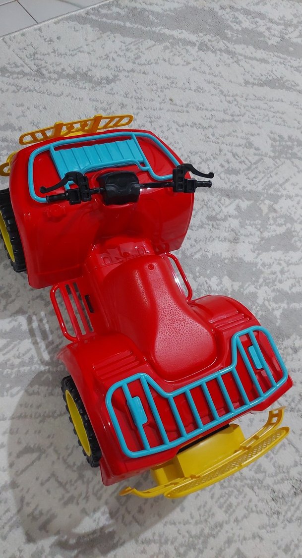 Renkli Kırmızı Oyuncak Araba - Görsel 4