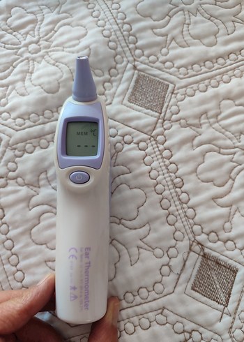 Pastel Renkli Dijital Kulak Termometresi - Görsel 2