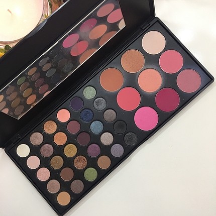 BH cosmetics palet