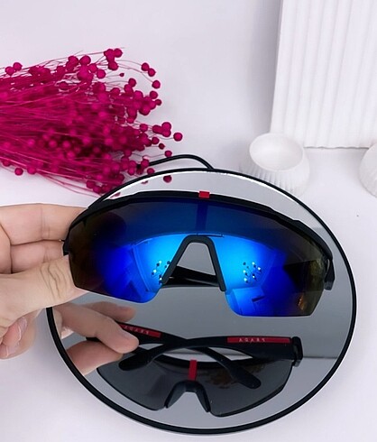Oakley Güneş gözlüğü