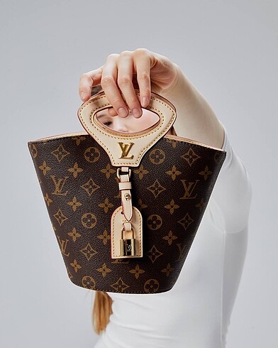 Louis Vuitton çanta