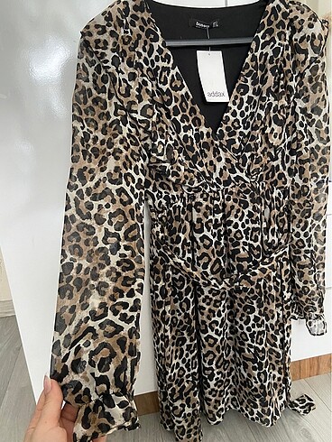 s Beden Leopar desenli elbise