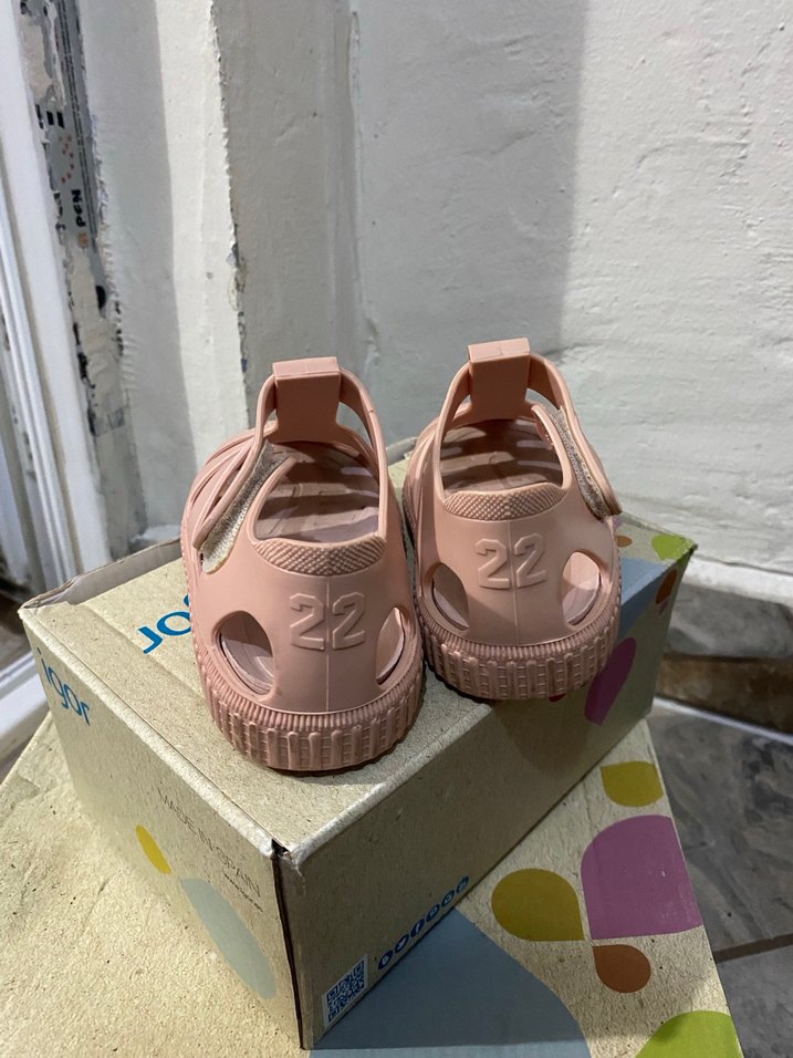 Kızlar için Pembe Tokalı Sandalet - Görsel 3