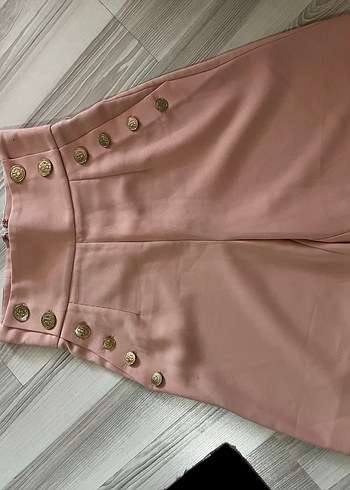 Zara Düğmeli Pembe Kadın Kumaş şort