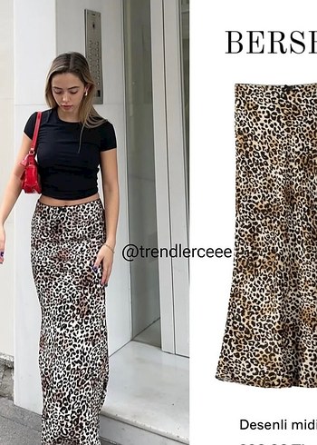 Bershka Leopar Desenli Saten yırtmaçlı etek