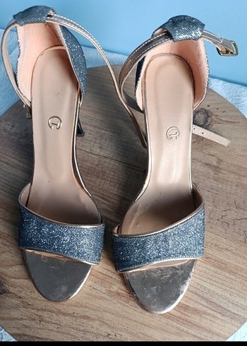 topuklu önü açık ayakkabı - Görsel 3