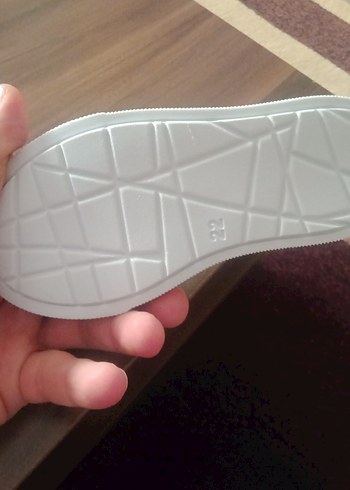 LC Waikiki Kız Çocukları için Pembe Cırt Cırtlı Sandalet