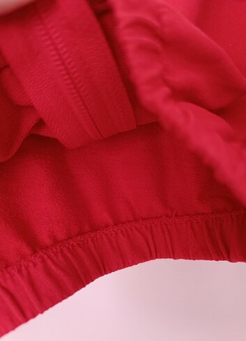 9-12 Ay Beden kırmızı Renk #LCWaikiki #baby #kapüşonlu #uzunkollu #fermuarlı #sweatshirt #k