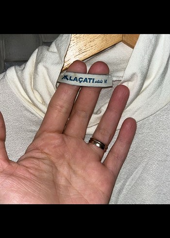 Kollu detaylı Beyaz Kadın Bluz - Görsel 2