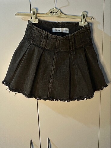 bershka kot mini etek şortlu