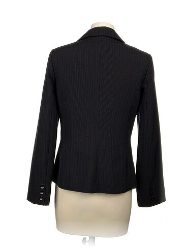 40 Beden Koton Blazer %70 İndirimli.