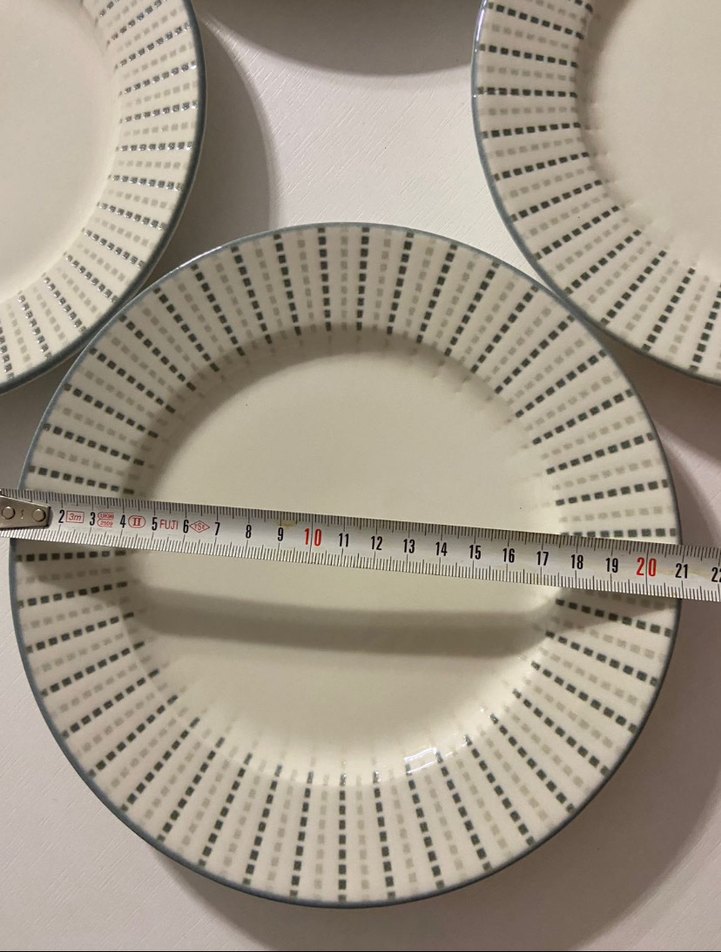 Desenli Beyaz 6'lı Pasta Tabak Seti - Görsel 2