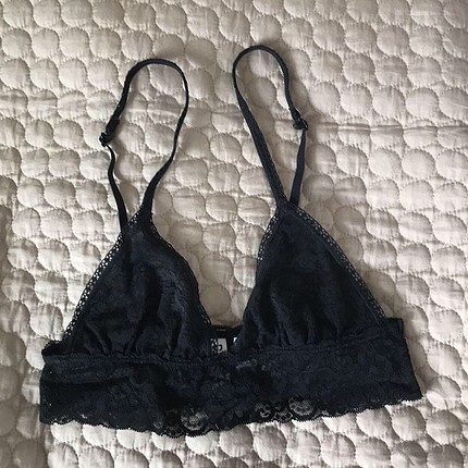Dantelli siyah bralet