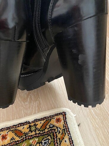 38 Beden siyah Renk Bershka deri çizme bot