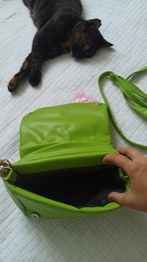 Yeşil Zincir Detaylı Kadın Çanta - Görsel 3