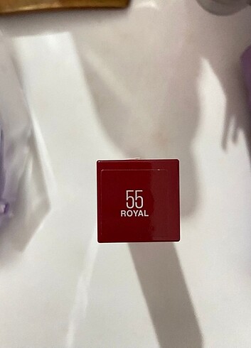 Maybelline new york super stay vinly ınk uzun süre kalıcı ruj
