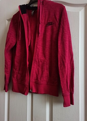 Nike kapüşonlu 