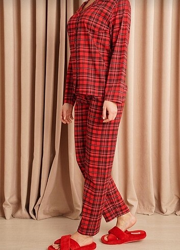 Ekoseli pijama takımı