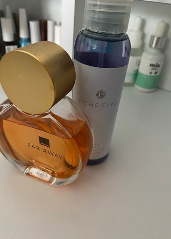 Avon Far Away Kadın Parfümü Ve Perceive vücut spreyi