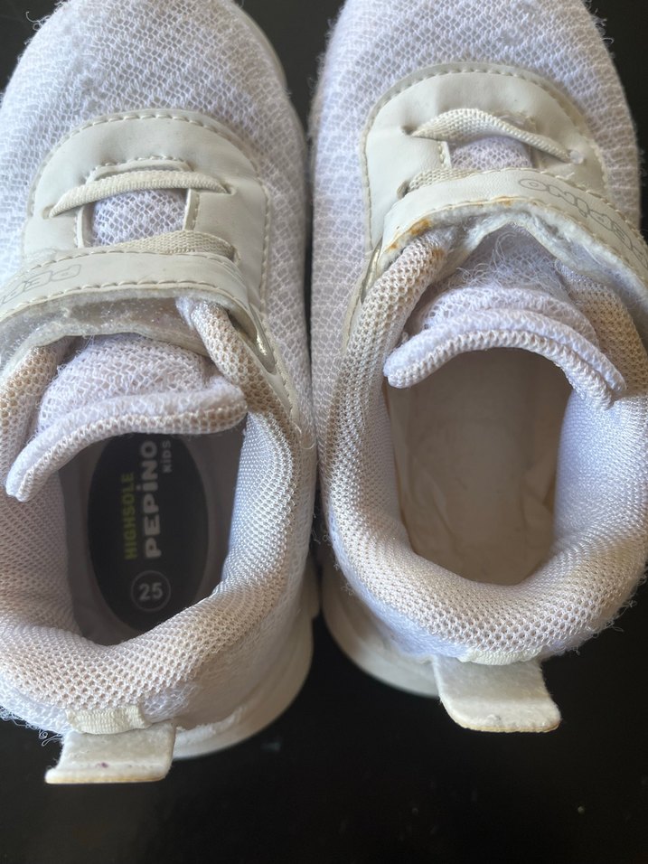 Erkek Çocuk Beyaz Cırt Cırtlı Spor Ayakkabı - Görsel 4