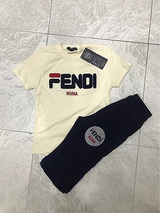Etiketsiz Fendi Krem Rengi Çocuk Eşofman Takımı 6YAŞ
