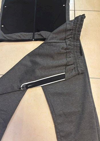 l Beden Nike Gri Siyah Fermuarlı Kadın Eşofman Takımı