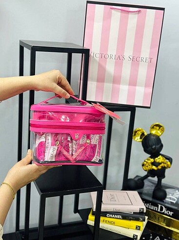 Beden çeşitli Renk Victoria?s Secret makyaj çantası