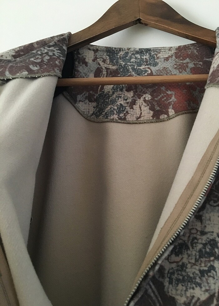 desenli kaşe kaban - Görsel 3