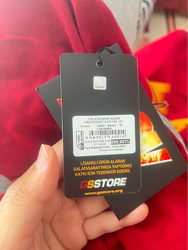 GS Store LİSANSLI GALATASARAY KADIN SWEATSHİRT KAPÜŞONLU