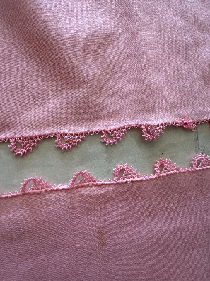 Pembe Düz Masa Örtüsü ve Peçete Seti - Görsel 4