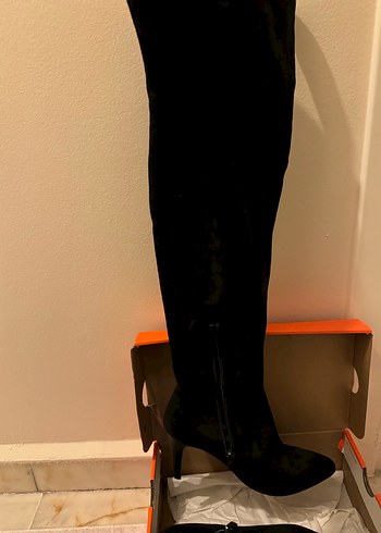 Siyah Süet Dizüstü İnce Topuklu çizme - Görsel 4