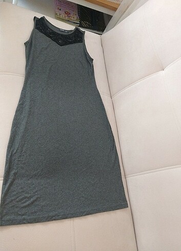 Taş işlemeli elbise   - Görsel 2